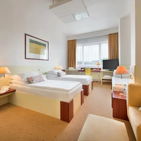 グランド リタヴァ 4*